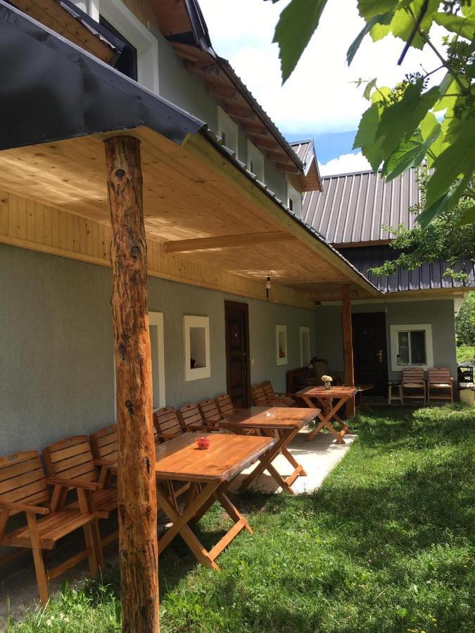 Bujtina Sherifaj Valbone Extérieur photo