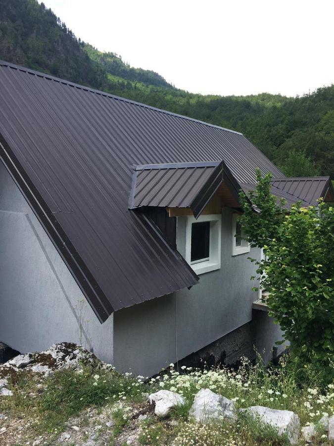 Bujtina Sherifaj Valbone Extérieur photo