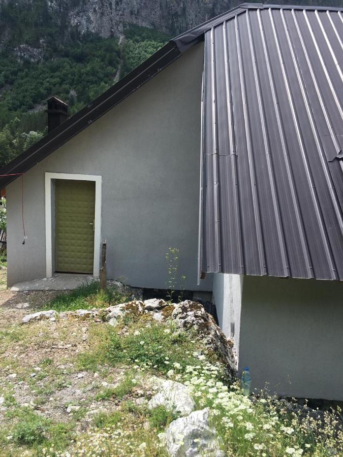 Bujtina Sherifaj Valbone Extérieur photo