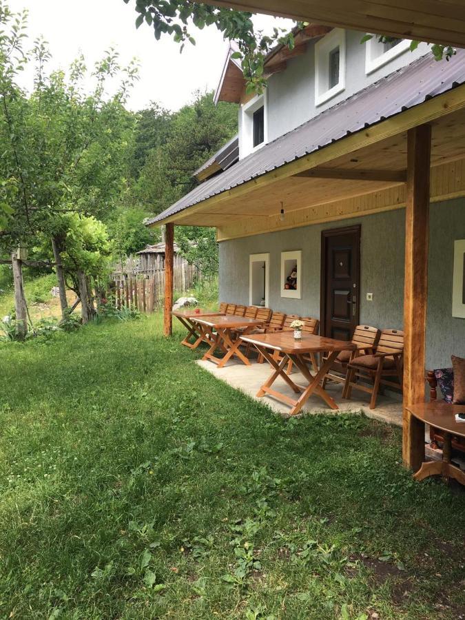 Bujtina Sherifaj Valbone Extérieur photo
