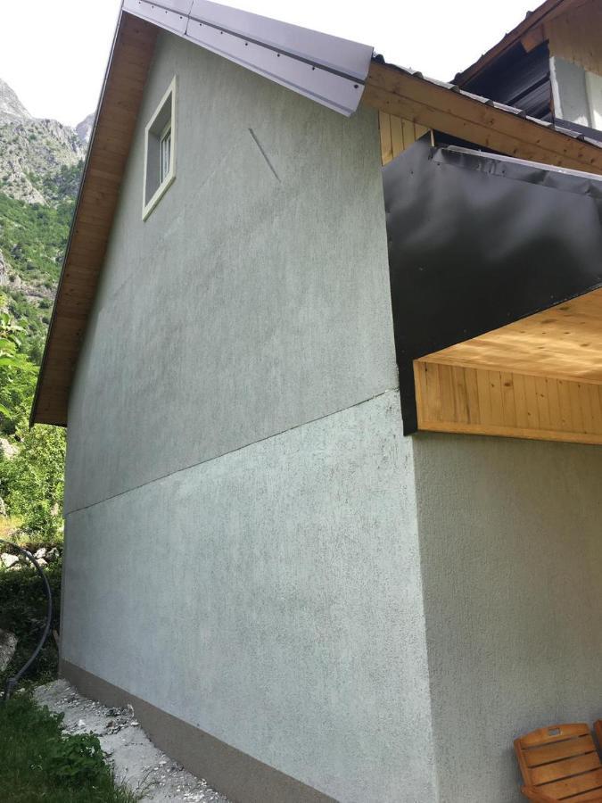 Bujtina Sherifaj Valbone Extérieur photo