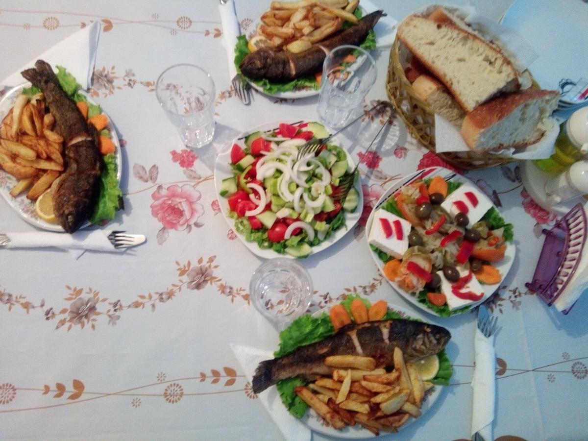 Bujtina Sherifaj Valbone Extérieur photo